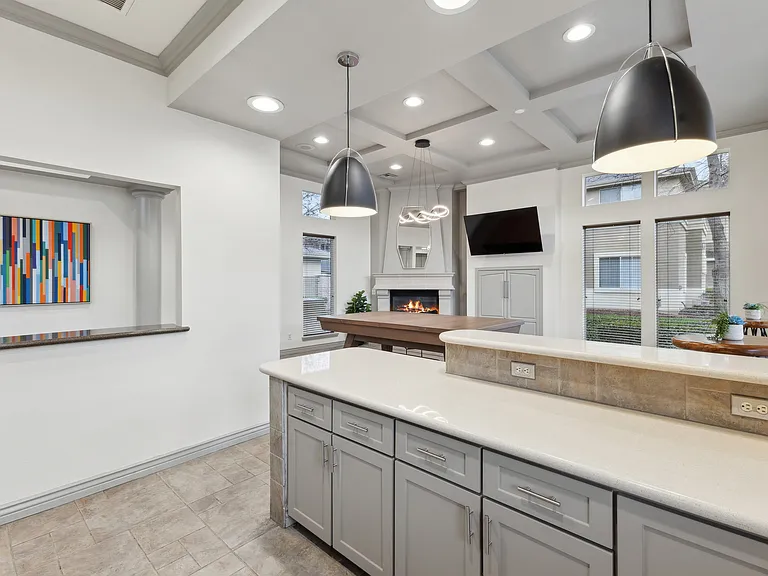 Cross Pointe Apartment Homes — Photo 15
