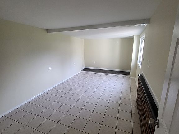 5th image of 814 Edgewood Ave Floor 1