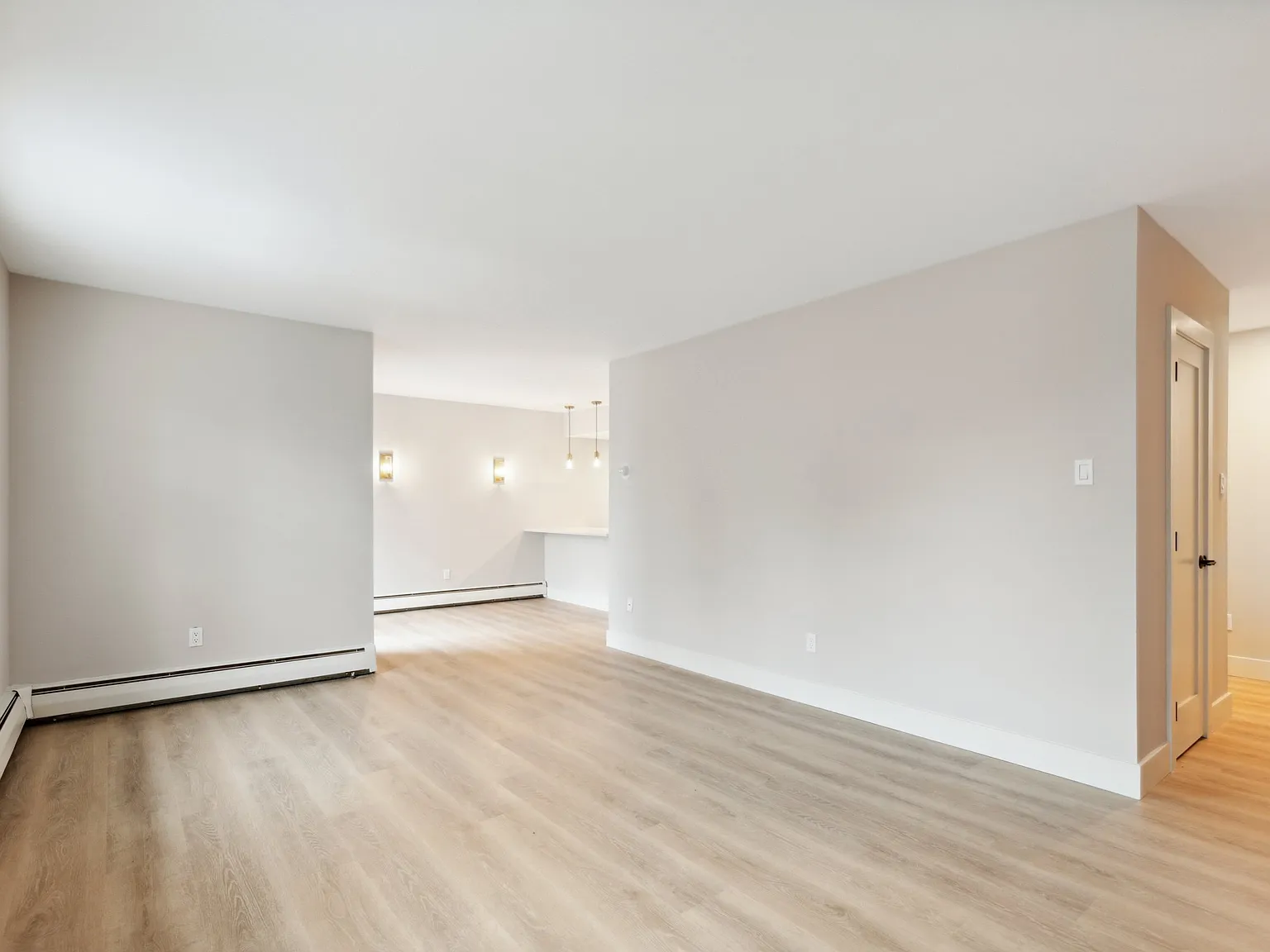 1 bed, $1,595 — Photo 4