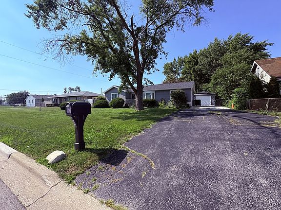 2nd image of 7756 W 81st Pl
