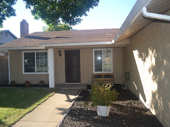3rd image of 6109 Miravale Ct