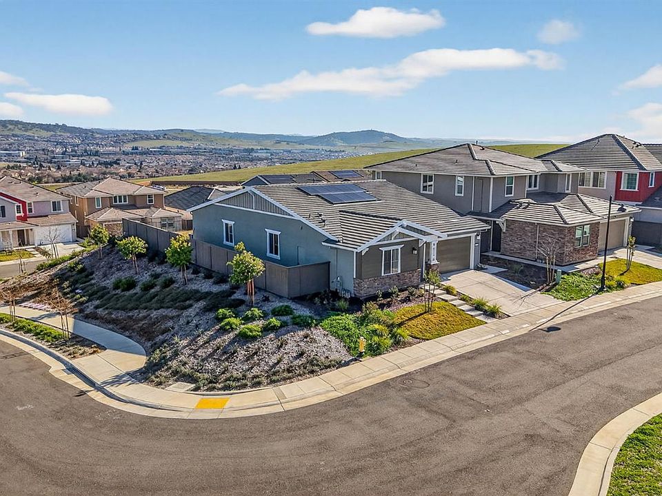 1st image of 3382 Trumpet Vine Dr