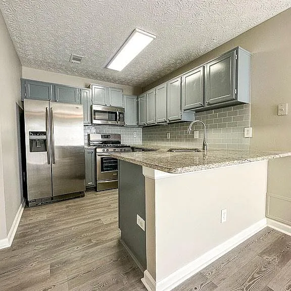 2747 Highland Rdg NW — Photo 14