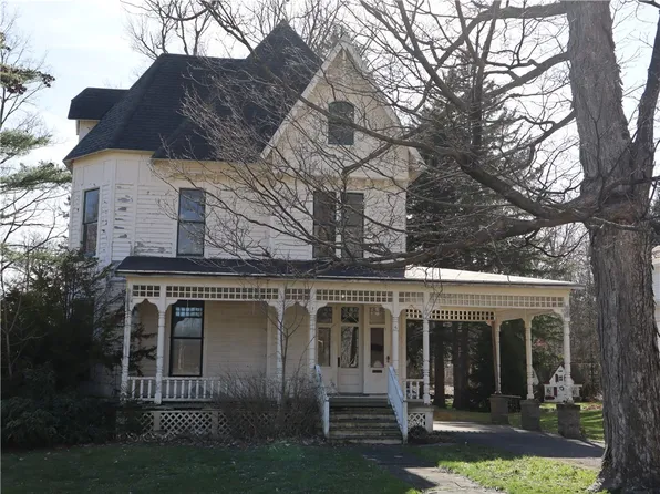 141 W Main St, Stamford, NY 12167