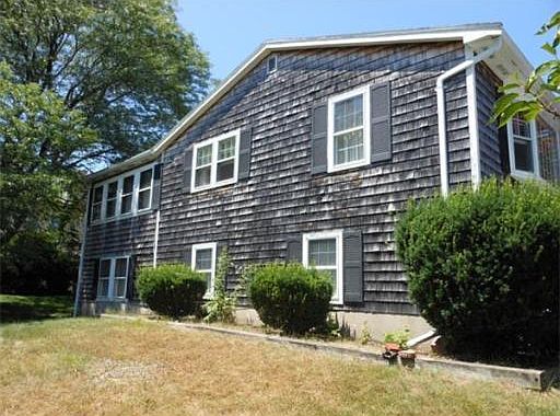 5th image of 421 Merrimac St