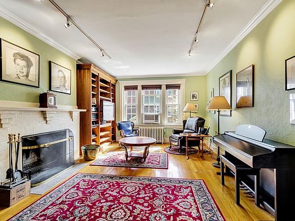 4th image of 63 Babcock St APT 4