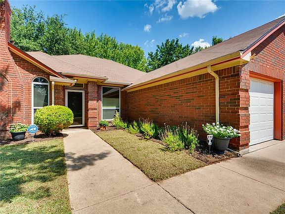 4th image of 3313 Hazlewood Ct