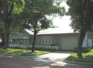201 E Chippewa St, Paola, KS 66071