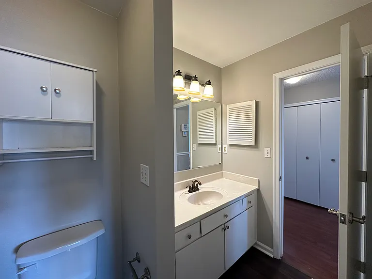 4809 Cliffony Dr — Photo 9