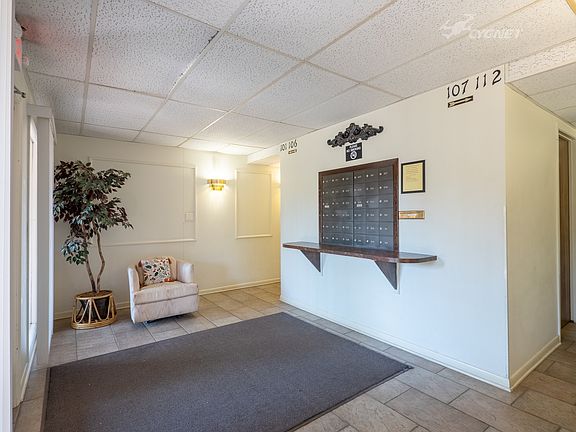 5th image of 444 Redondo Dr APT 202