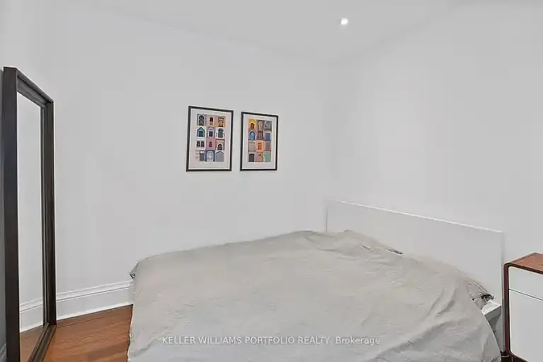 28 Tiverton Ave #1A — Photo 3