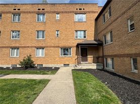 2366 S Patterson Blvd