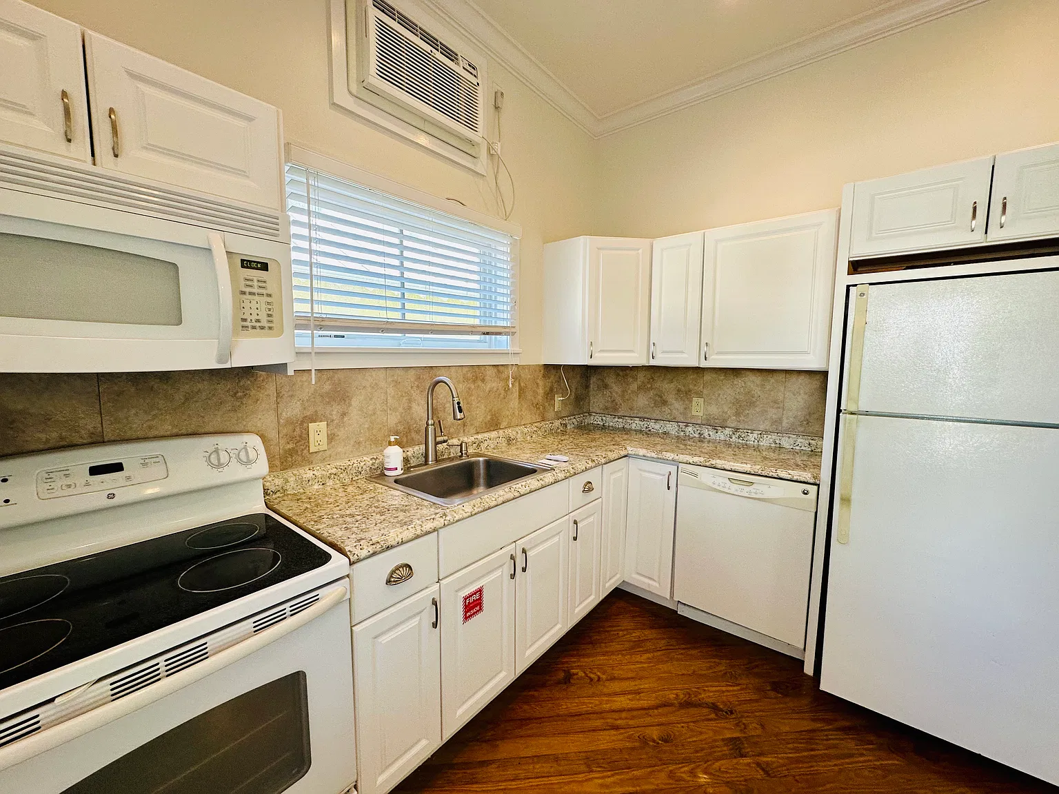 1210 South St — Photo 3