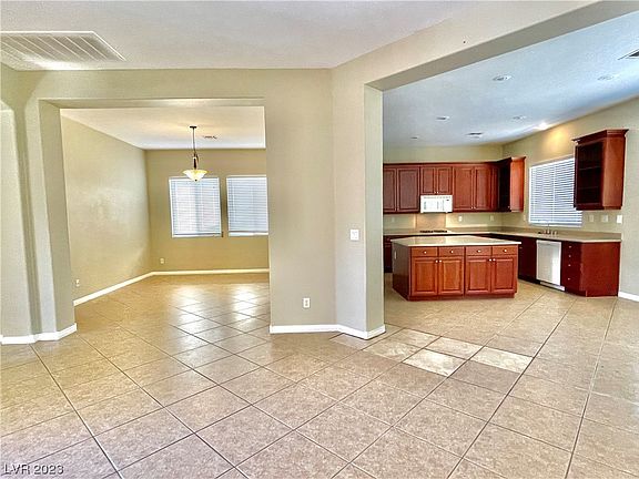 5th image of 7260 Comanche Canyon Ave