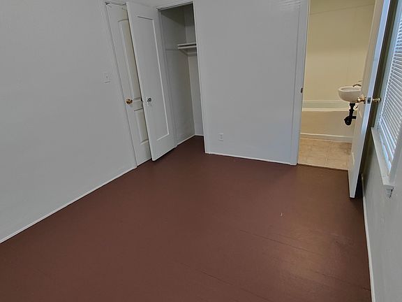 5th image of 206 Washington St #206