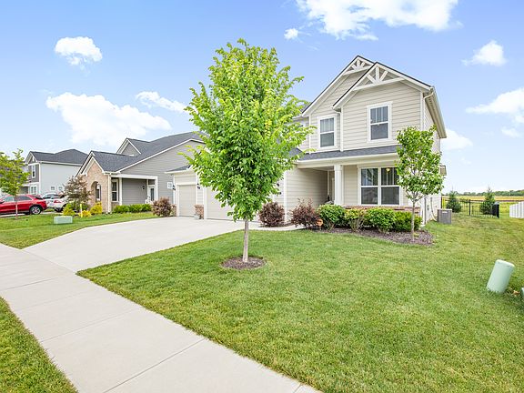 3rd image of 7183 Oak Trace Ln