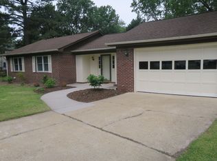 517 Norman Ln, Virginia Beach, VA 23452