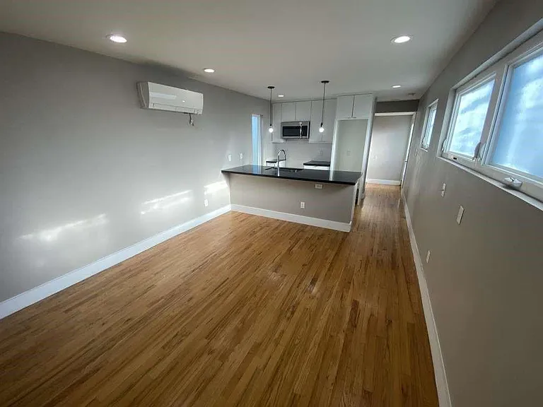 1416 Dumble St — Photo 4