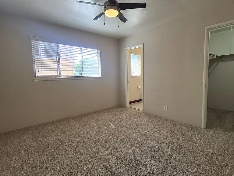 2508 L Street Classic Midtown Living — Photo 47