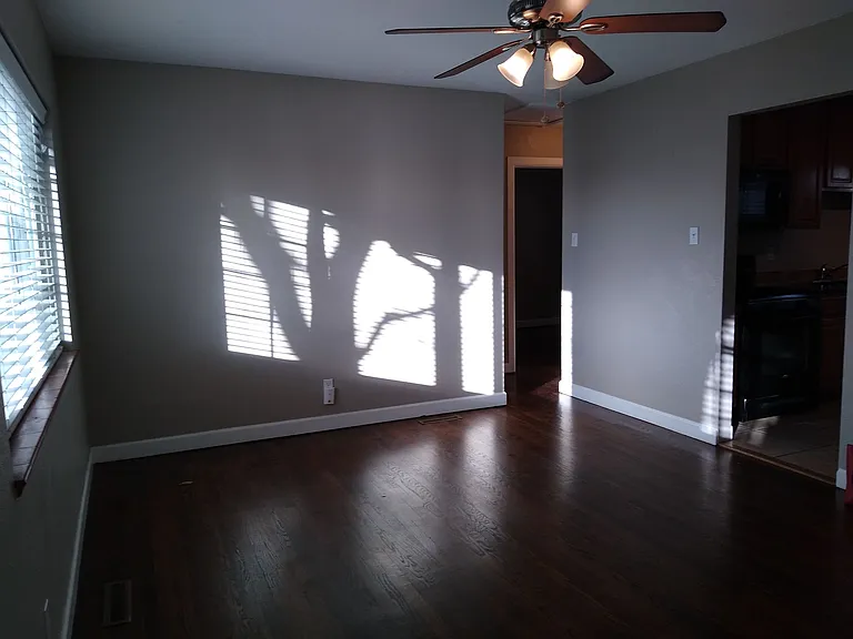3316 N Adams St — Photo 8