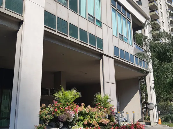 18 Parkview Ave, Toronto, ON