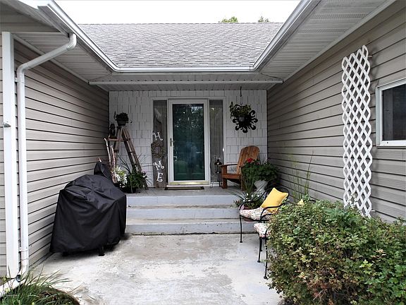 3rd image of 23676 Stony Bar Cir