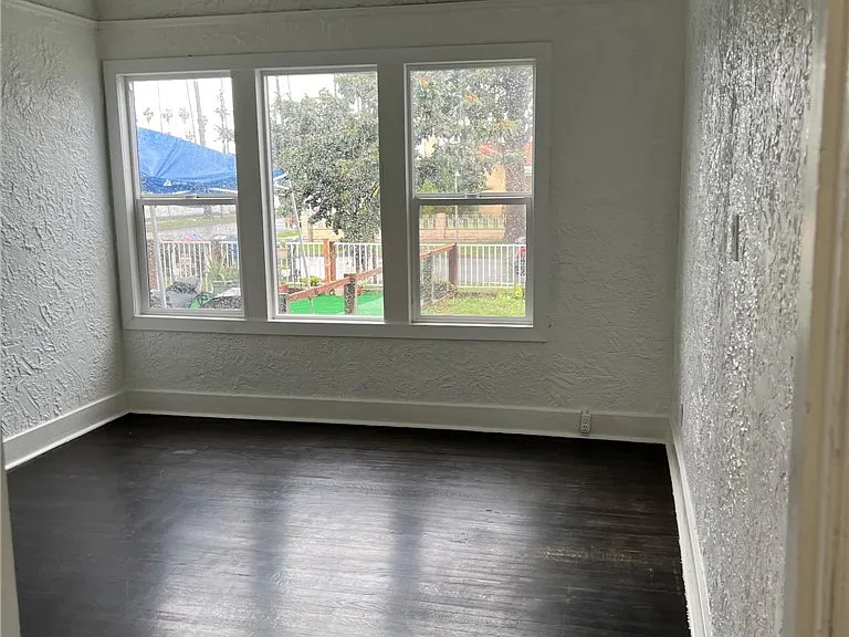 5610 S Saint Andrews Pl — Photo 7