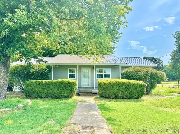 500 NE 8th St, Stigler, OK 74462