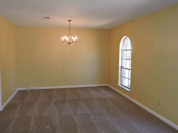 4th image of 1611 E Gonzalez St