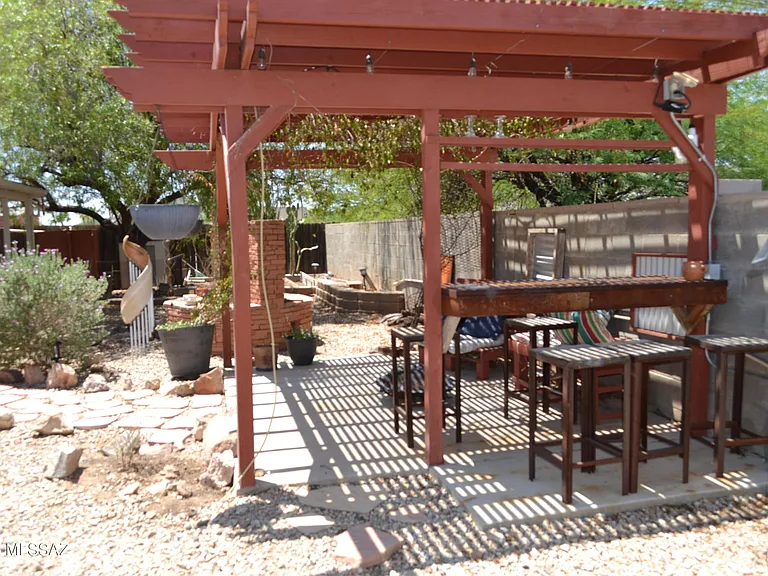 3270 W Capistrano Rd — Photo 33