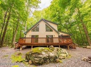 77 Splitrail Ln, Lake Ariel, PA 18436