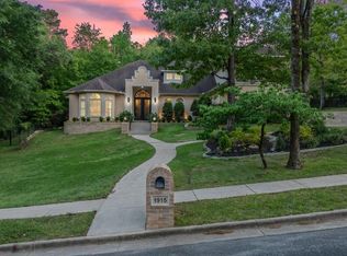 1915 Stoneleaf Dr, Tyler, TX 75703