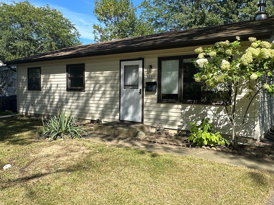 1st image of 36323 N Edgewood Dr
