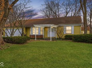 1576 Crest Dr, Shelbyville, IN 46176