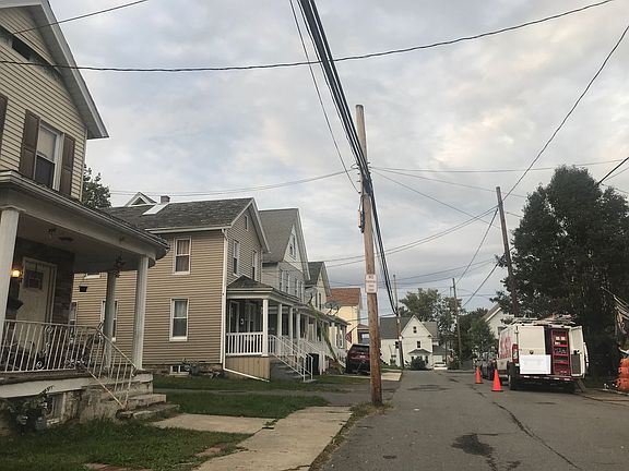 5th image of 928 S 9th Ave