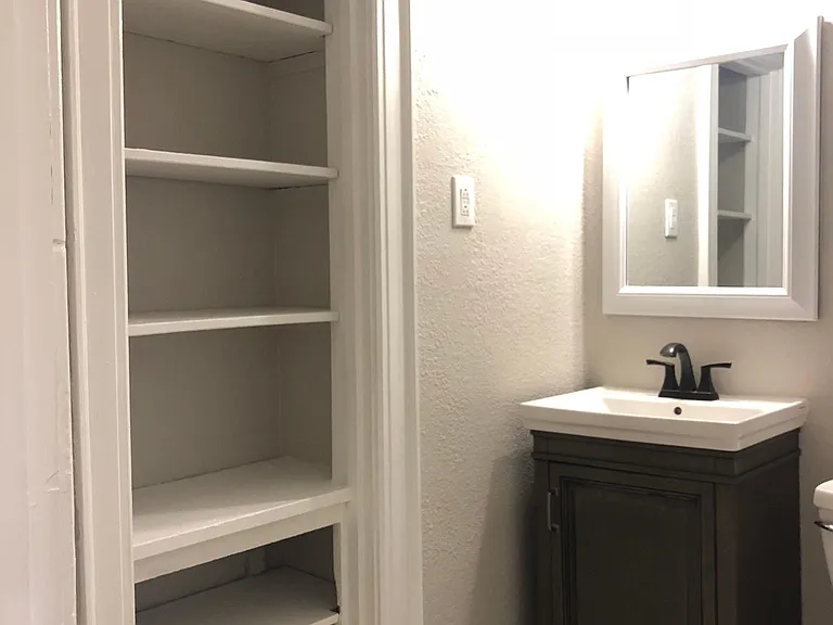 2860 N Oakland Ave #3 — Photo 6