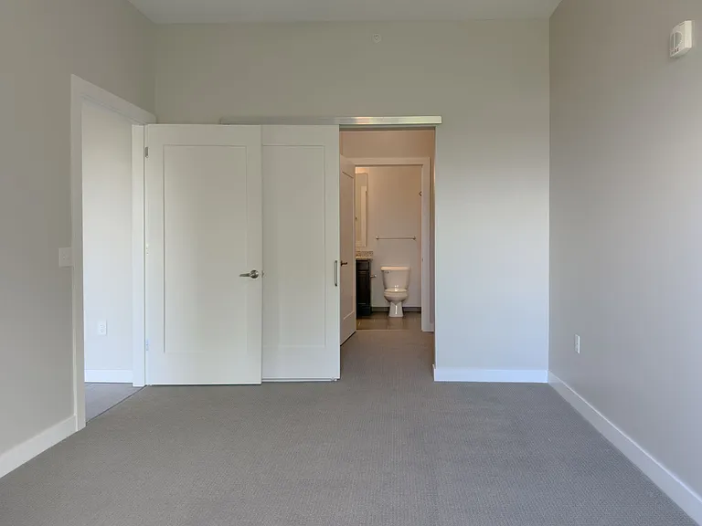 Red44 Luxury Apartments | Specials Available — Photo 97