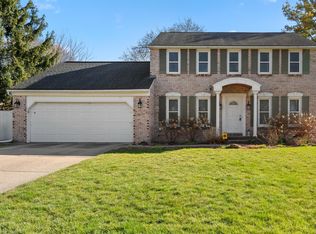 1610 Deerhurst Ln, Rochester Hills, MI 48307