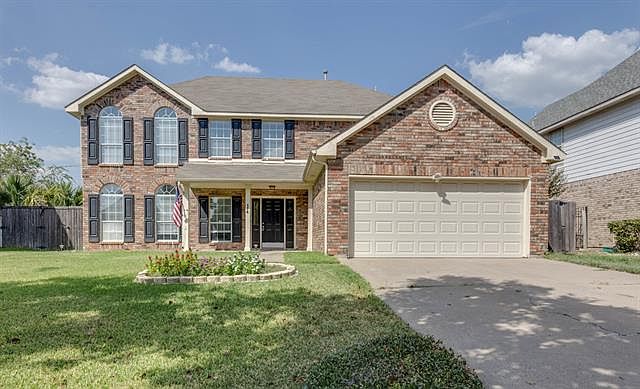 1st image of 114 Starbridge Ln