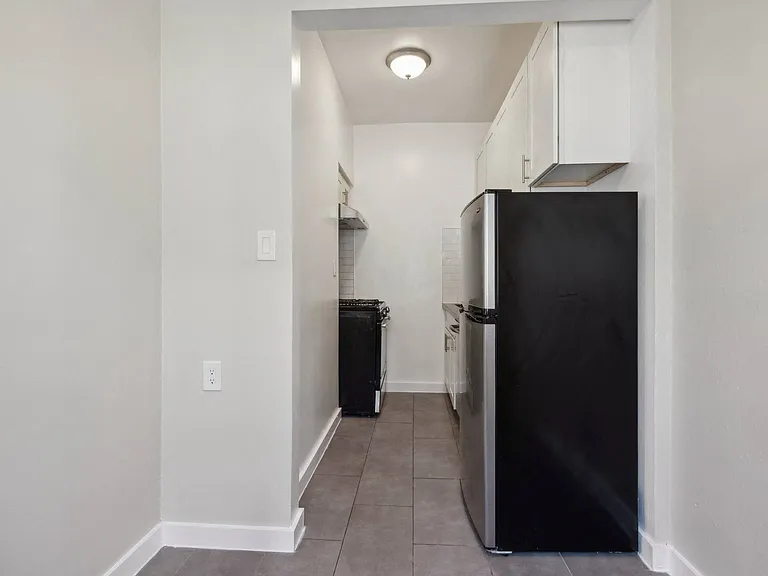 1520 Gough Street — Photo 27