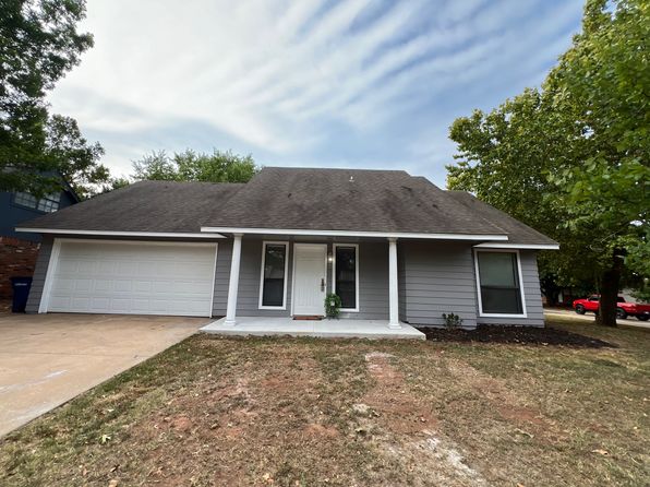 13 Crestwood Cir