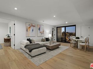 4506 Dockweiler St #301, Los Angeles, CA 90019