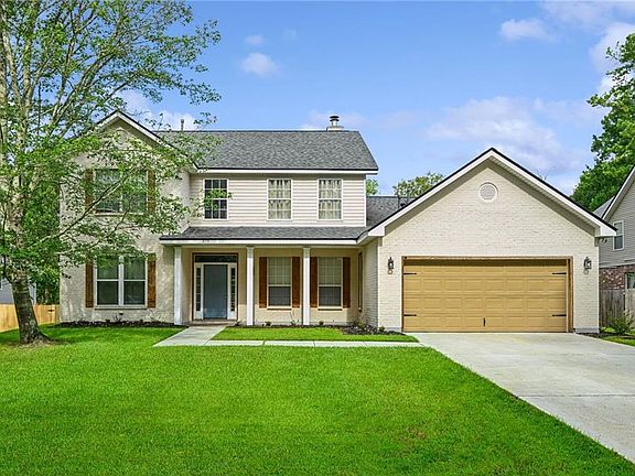 2nd image of 879 Comanche Dr