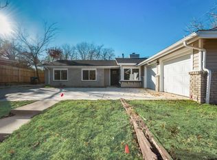 1500 Vinewood Ct, Fort Worth, TX 76112