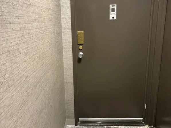 153 East 57th Street 7A image 6 of 7