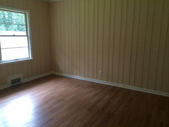 2nd image of 793 Aberdeen Dr