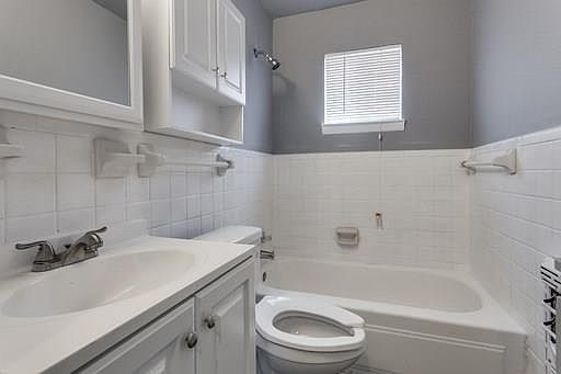 4th image of 3604 San Jacinto St