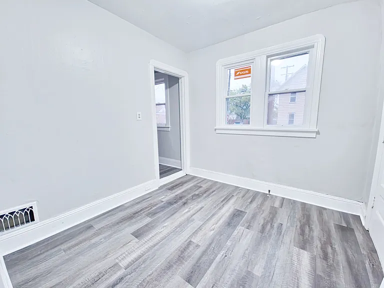 4321 Storer Ave #1 — Photo 3