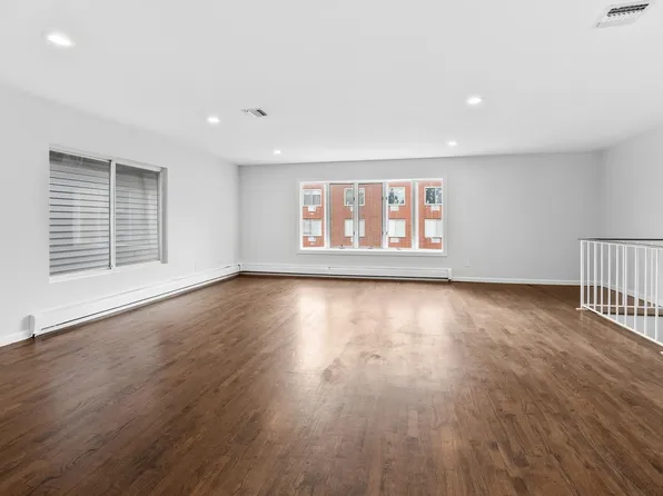 1916 Grand Avenue image 1 of 20