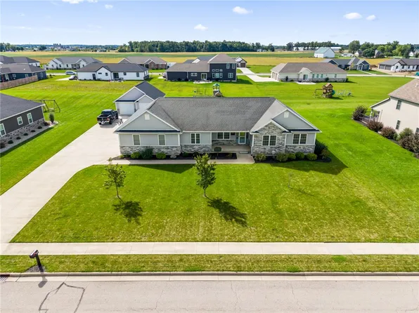 111 Timber Trl, Anna, OH 45302